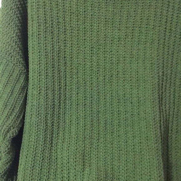 Green oversized sweater - Picture 7 of 9